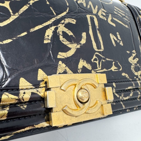Chanel Embossed Graffiti Medium Boy Bag - Picture 5 of 9